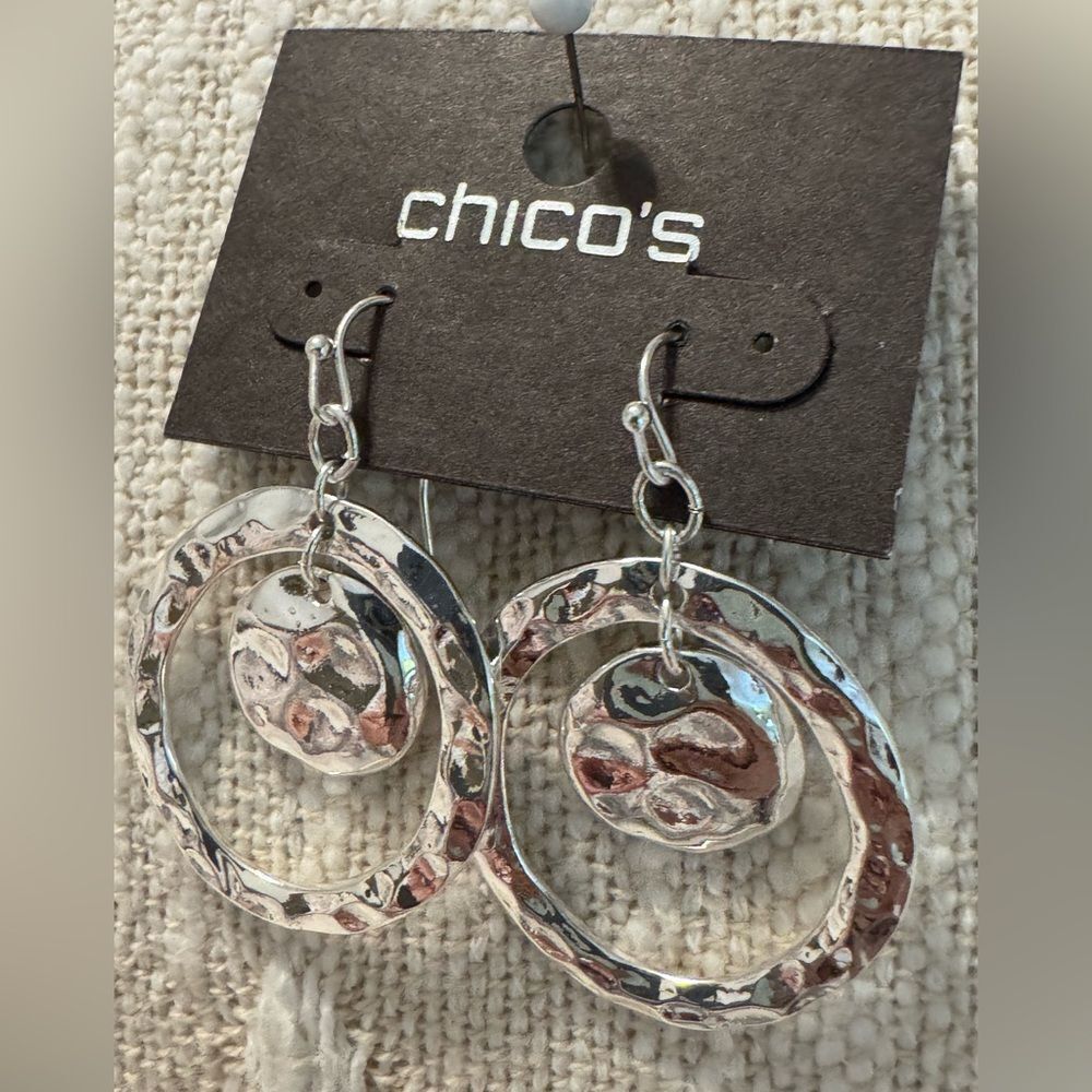 0230-Chico's Silver Dangle Earrings‎
